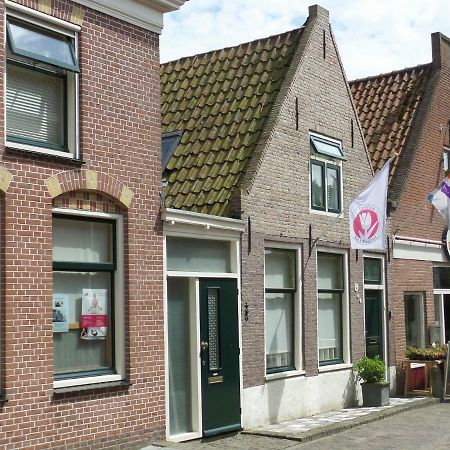 Bij De Buren Enkhuizen Esterno foto
